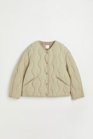 Round Neckline White Quilted Jacket