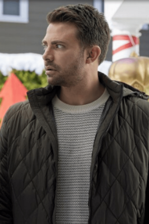 The Christmas House 2 Deck Those Halls Jonathan Bennett Jacket