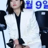 Lee Mi-hyeon Moving White Blazer